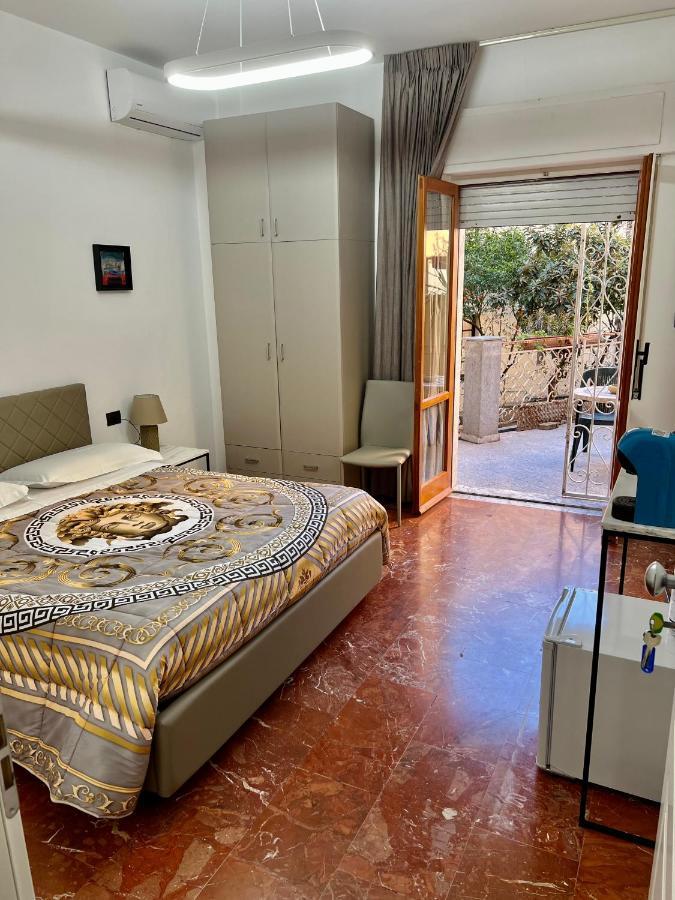 Rooms lungomare Crotone Exterior foto